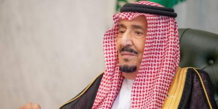 أمام الملك.. أصحاب السمو الأمراء يؤدون القسم عقب صدور الأوامر الملكية بتعيينهم في مناصبهم الجديدة - الكويت الاخباري