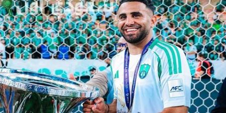 رياض محرز يكشف حقيقة مشاركته مع الهلال السعودي في كأس العالم للأنية - الكويت الاخباري
