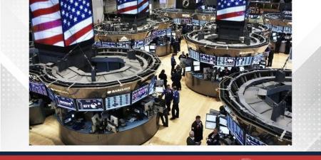 الأسهم الأمريكية تغلق على ارتفاع طفيف رغم خفض التصنيف الائتماني للولايات المتحدة - الكويت الاخباري