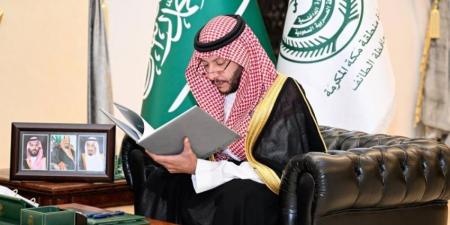 الأمير سعود بن نهار يستقبل الرئيس التنفيذي لتجمع المطارات ويطلع على الاستعدادات التشغيلية لمطار الطائف - الكويت الاخباري
