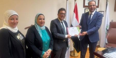 الجوانب القانونية للأعمال الجامعية بالتطبيق على الجانب الطبي ندوة بأسنان عين شمس - الكويت الاخباري