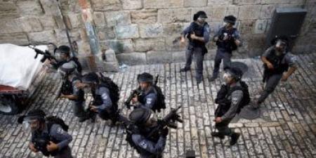 إصابة 7 فلسطينيين خلال اقتحام قوات الاحتلال مخيم الجلزون شمال رام الله - الكويت الاخباري