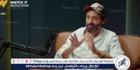 كريم محمود عبدالعزيز يكشف كواليس لقائه بـ أحمد زكي - الكويت الاخباري