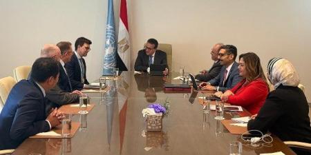 وزير الصحة يلتقي مدير شركة GE للرعاية الصحية لتعزيز التعاون في التصنيع المحلي ونقل التكنولوجيا - الكويت الاخباري