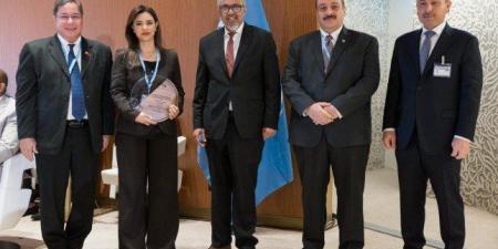فوز وانغ الصينية وإدارة كبار السن بوزارة الصحة الكويتية بجائزة الشيخ صباح الأحمد - الكويت الاخباري