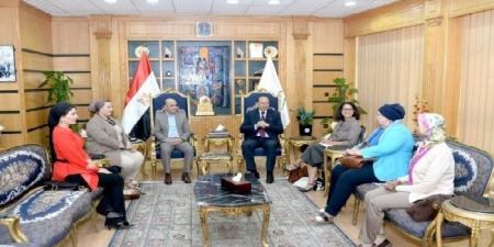رئيس جامعة المنصورة يلتقى وفد الوكالة الفرانكفونية لبحث سبل تعزيز التعاون الأكاديمى والثقافة - الكويت الاخباري