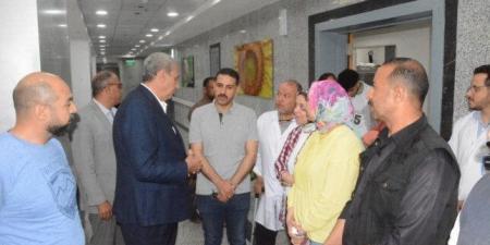 في جولة مفاجئة.. محافظ الغربية يتابع انتظام العمل بمستشفى طنطا الجديد - الكويت الاخباري