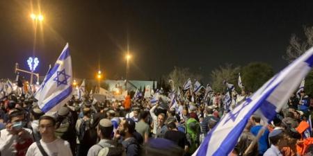 متظاهرون إسرائيليون يطالبون ترامب بالضغط على نتنياهو - الكويت الاخباري