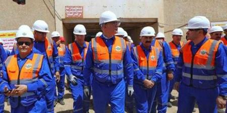 جولة تفقدية لوزير البترول يرافقه محافظ الوادى الجديد وعدد من أعضاء مجلس النواب لمنجم فوسفات أبو طرطور - الكويت الاخباري