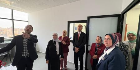 جامعة دمنهور تستقبل فريق خبراء مركز القياس والتقويم لاستلام مشروعات كليتي التمريض والعلوم - الكويت الاخباري