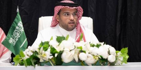 الطويان يلتقي الفاعلين في لعبة الملاكمة والركل في الغربية - الكويت الاخباري