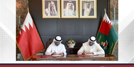 المستشار للشؤون المالية والفنية بالقيادة العامة لقوة دفاع البحرين يوقع اتفاقية مع العضو المنتدب والرئيس التنفيذي لشركة إيدج بدولة الإمارات العربية المتحدة - الكويت الاخباري