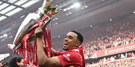 جماهير ليفربول تصدح بالحب لأرنولد بعد قرار الرحيل - الكويت الاخباري