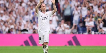 ريال مدريد يختار خليفة مودريتش لارتداء القميص رقم 10 - الكويت الاخباري