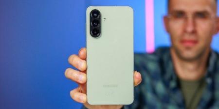 ثغرة في Galaxy A56 تتسبب في توقف الهاتف عن التشغيل بعد التحديث الأخير - الكويت الاخباري