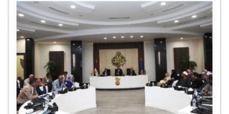 أسوان في 24 ساعة.. إطلاق مبادرة لمكافحة الإدمان.. ومتابعة لمستشفى التكامل وتوريد للقمح وإزالة للإشغالات - الكويت الاخباري
