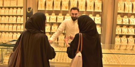 أرقام.. تراجع أسعار الذهب للجلسة الثانية على التوالي - الكويت الاخباري