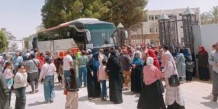أخبار الوادي الجديد.. المحافظ يُودّع حجاج الجمعيات الأهلية والبيطري يعلن فتح المجازر الحكومية مجانًا خلال عيد الأضحى - الكويت الاخباري
