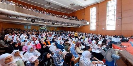 اقبال كثيف على المراجعات النهائية المجانية لطلاب الثانوية العامة ببورسعيد - الكويت الاخباري