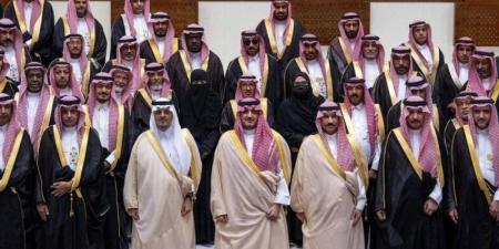 عبدالعزيز بن سعود يلتقي متقاعدي القطاعات التابعة للداخلية بمنطقة مكة - الكويت الاخباري