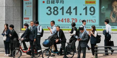 نيكاي الياباني يغلق على انخفاض.. ويكتفي بمكاسب أسبوعية 2.17% - الكويت الاخباري