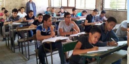 تأجيل امتحانات الإعدادية بالبحيرة ساعة واحدة بسبب الطقس - الكويت الاخباري