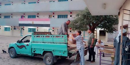 أول أيام الشهادة الإعدادية... وكيل "تعليم الفيوم" يتفقد مركز توزيع الأسئلة ويشيد بالانضباط - الكويت الاخباري
