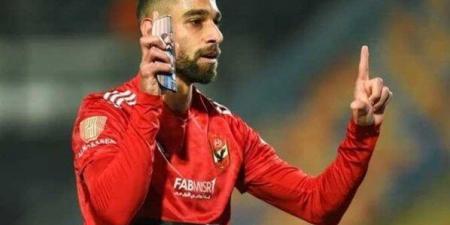 عمرو السولية يودع جماهير الأهلي برسالة مؤثرة: «لم أبخل بنقطة عرق واحدة» - الكويت الاخباري
