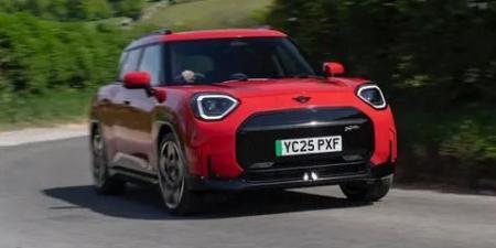 ميني تطرح سيارتها الجديدة John Cooper Works.. وهذه أسعارها عالميًا - الكويت الاخباري