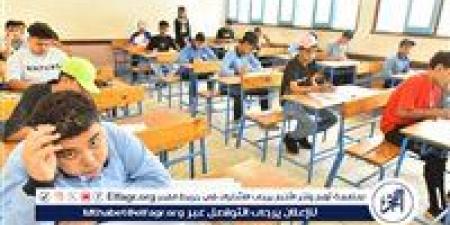 "فى ثالث ايامها" طلاب وطالبات الشهادة الإعدادية يؤدون امتحانى الجبر والإحصاء والتربية الفنية فى أسيوط - الكويت الاخباري