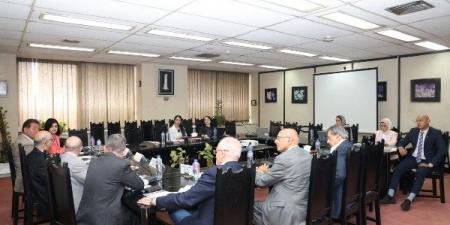 رجال الأعمال تقترح إنشاء مركز تحكيم إلكتروني واعتماد شهادات رقمية للقضايا الاقتصادية - الكويت الاخباري