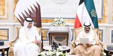 أمير الكويت يتسلم رسالة خطية من أمير قطر تتعلق بالعلاقات بين البلدين - الكويت الاخباري