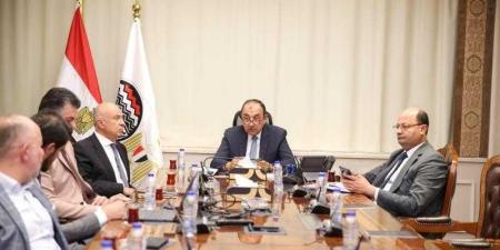 وزير قطاع الأعمال العام يلتقي وفدًا من ”باور إنترناشيونال القابضة” لبحث فرص التعاون والشراكة الاستثمارية - الكويت الاخباري