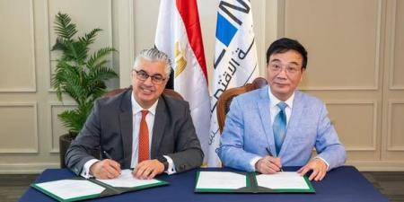 باستثمارات 20 مليون دولارتوقيع عقد مصنع حقائب سفر صينية بالقنطرة غرب - الكويت الاخباري