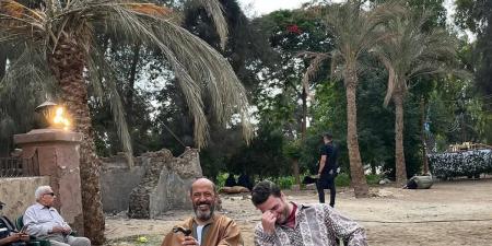 أشرف عبد الباقي يشارك الصور الأولى من فيلم السادة الأفاضل - الكويت الاخباري