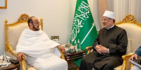 وزير الشؤون الإسلامية يستقبل وزير الأوقاف المصري السابق بمشعر منى - الكويت الاخباري