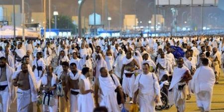 ضيوف الرحمن ينفرون من عرفات إلى مزدلفة بعد قضاء ركن الحج الأعظم - الكويت الاخباري