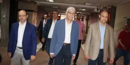 رئيس جامعة المنوفية يتفقد المستشفيات الجامعية في اول ايام عيد الأضحى المبارك ويهنئ الأطقـم الطبية - الكويت الاخباري