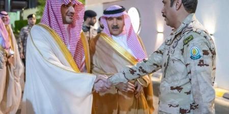 وزير الداخلية يتفقد قوات الأمن الخاصة برئاسة أمن الدولة المشاركة في الحج - الكويت الاخباري