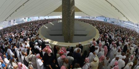كيفية رمي الجمرات في الحج .. والحكمة منه وأيامه وكم حصاة ترمى وشروطها؟ - الكويت الاخباري