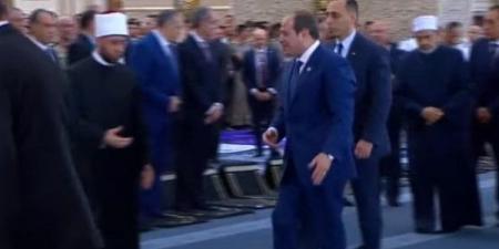 الرئيس السيسي يغادر مسجد مصر بالعاصمة الإدارية بعد أداء صلاة عيد الأضحى - الكويت الاخباري
