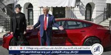 بسبب الخلاف مع ماسك.. ترامب ينوي التبرع أو بيع سيارة تيسلا اشتراها - الكويت الاخباري