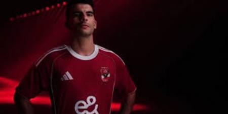 ما إحساسك وانت ترتدى تيشيرت الأهلي بعد الزمالك؟ زيزو يرد - الكويت الاخباري