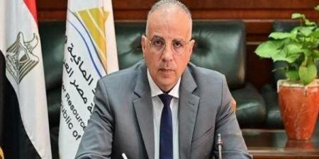 وزير الري يوجه باستمرار متابعة حالة المصارف الزراعية ومحطات المياه بالمحافظات - الكويت الاخباري