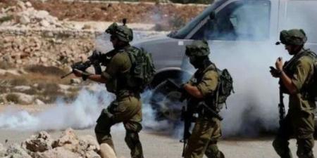مصادر فلسطينية: الاحتلال يقتحم قرى وبلدات شمال طولكرم ويعتقل شابين - الكويت الاخباري