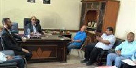 بتوجيهات وزير العمل ومحافظ أسوان.. ندوات توعية للعاملين بالمنشآت المختلفة - الكويت الاخباري