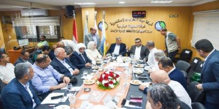 وزير الإسكان ومحافظ الإسكندرية يتابعان منظومتي مياه الشرب والصرف الصحي - الكويت الاخباري