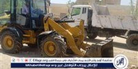 حملة مكبرة لرفع المخلفات بقرى مركز أبوتيج فى أسيوط - الكويت الاخباري