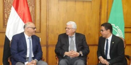 محافظ القليوبية ورئيس جامعة بنها يستقبلان وزير التعليم العالي - الكويت الاخباري