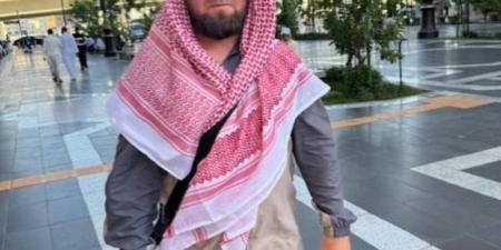 الشماغ.. تجربة ضيوف الرحمن للزي السعودي - الكويت الاخباري